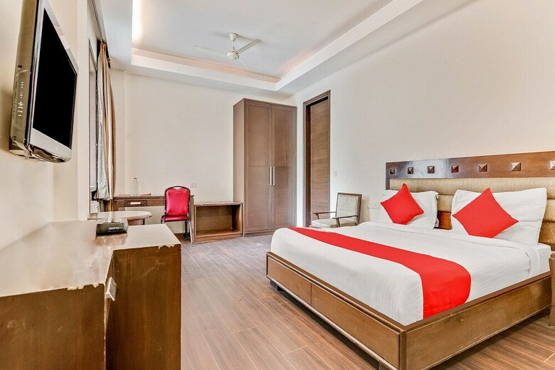 Hotel Oyo Flagship 5912 Near Sikanderpur