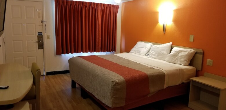 Motel Fairbridge Inn Express London