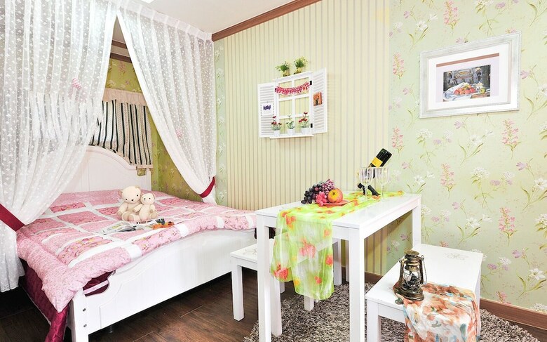 Kkotnim's Pension & Cafe
