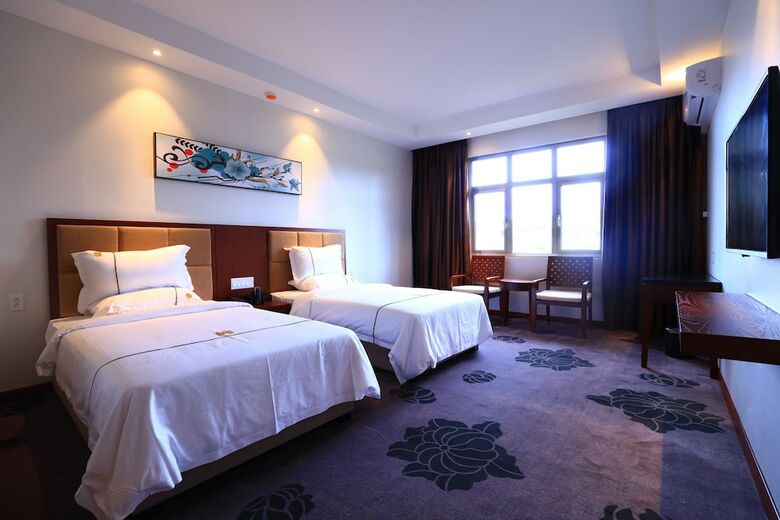 Tf Seaside Hotel