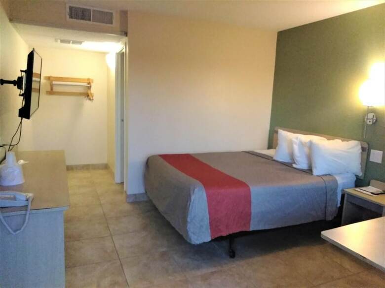 Motel Red Carpet Inn Jeffersonville