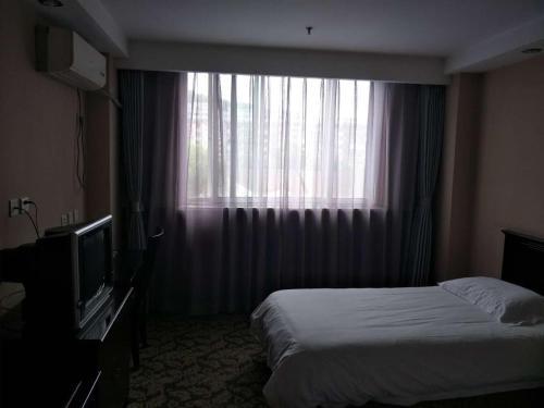 Huilong Tower Hotel