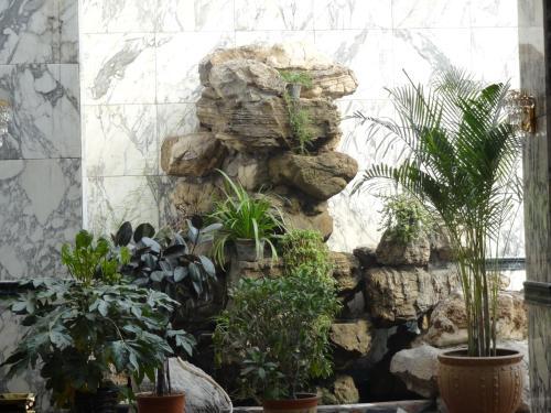 Huilong Tower Hotel