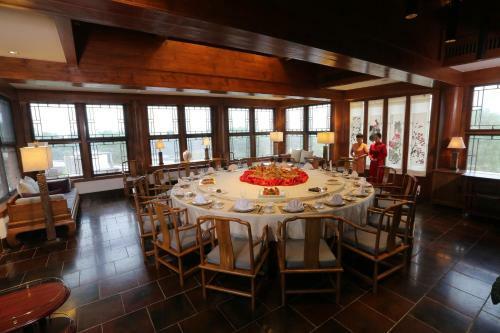 Qiwanglou Hotel