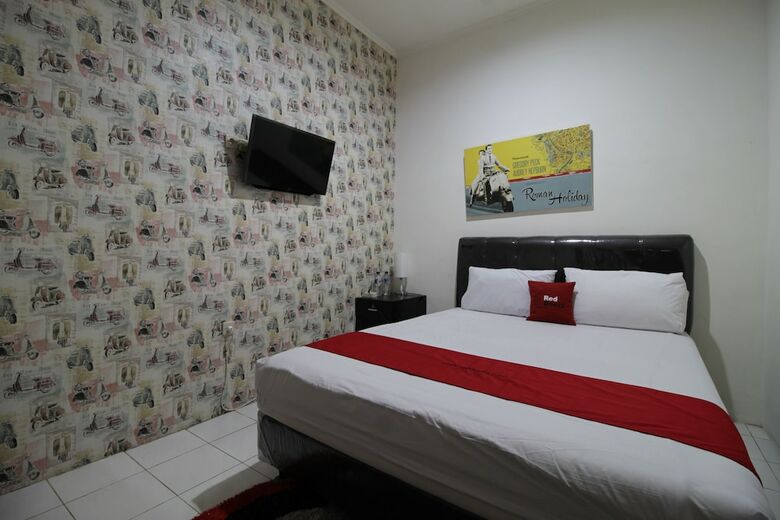 Hotel Reddoorz @ Pondok Kopi