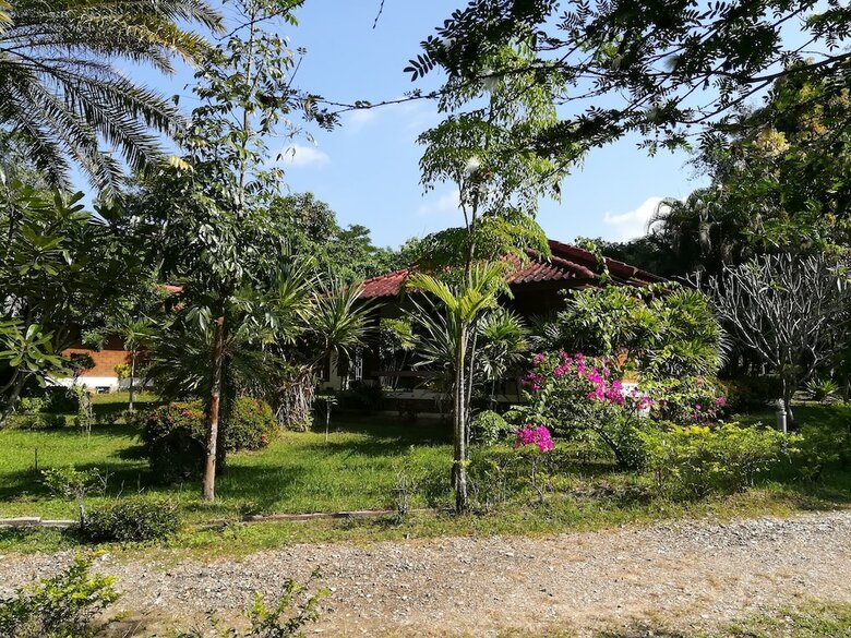 Hotel Khoom Kam Kaew Farm & Resort