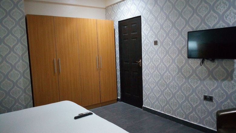 Hotel Yewa Frontier