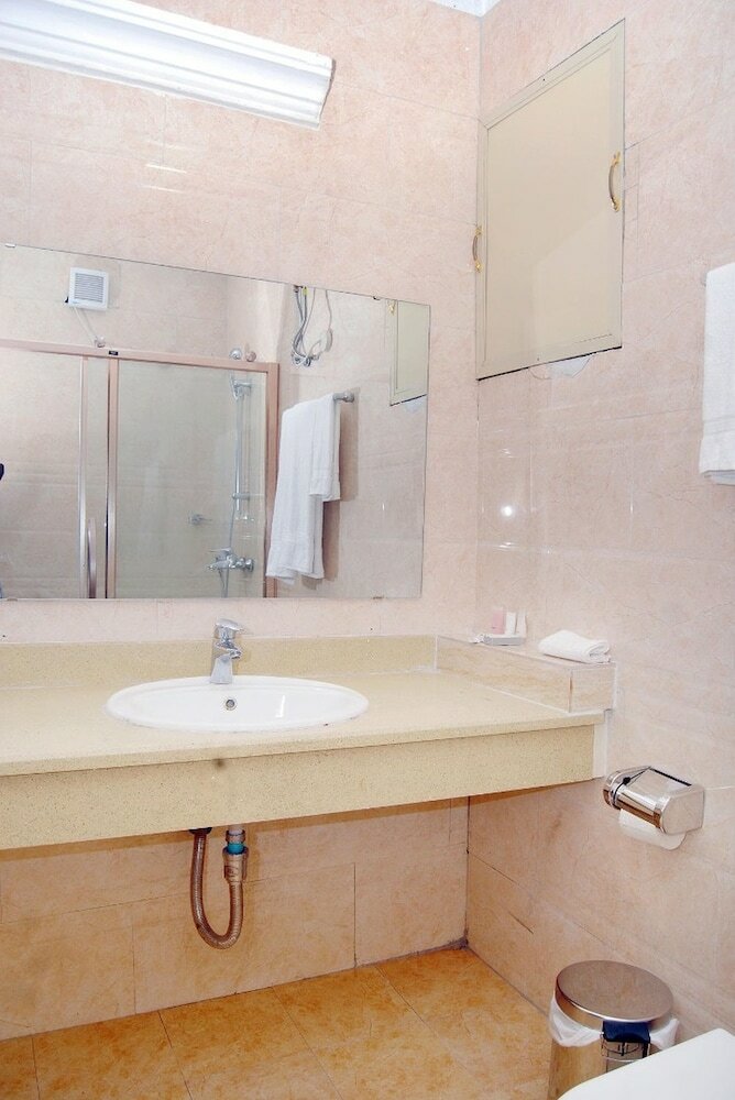 Hotel Yewa Frontier
