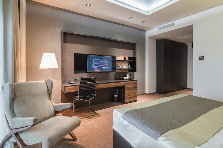 Sky Blue Hotel & Spa