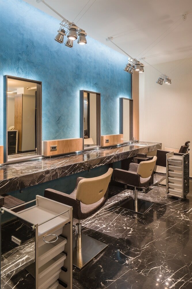 Sky Blue Hotel & Spa