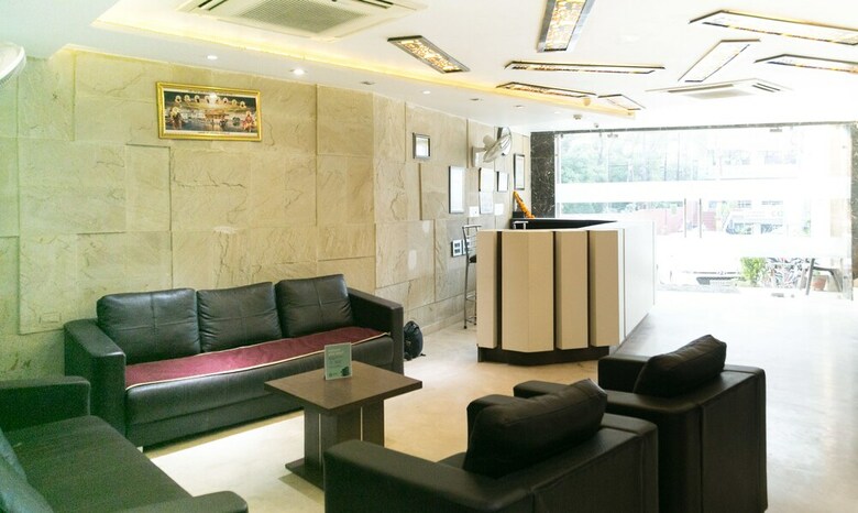 Hotel Treebo Maniram Palace