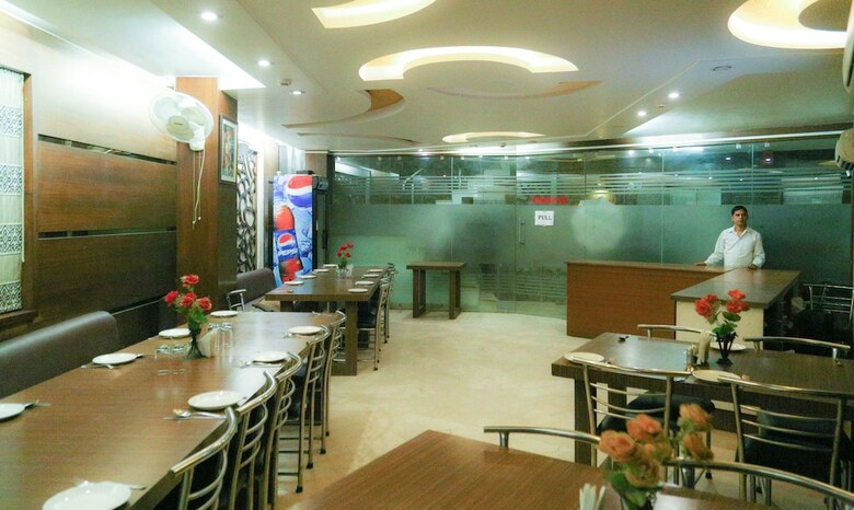 Hotel Treebo Maniram Palace