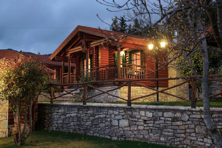 Hotel Xenios Chalets