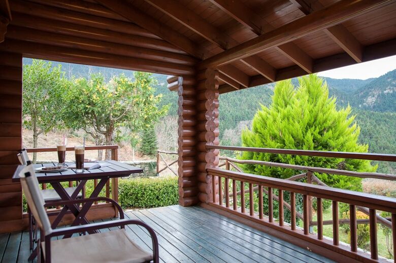 Hotel Xenios Chalets