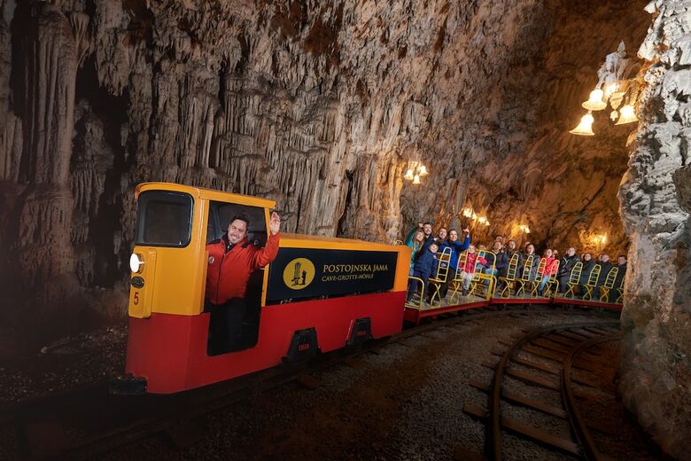 Postojna Cave Hotel Jama