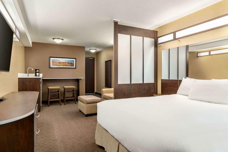 Hotel Microtel Inn & Suites By Wyndham Estevan