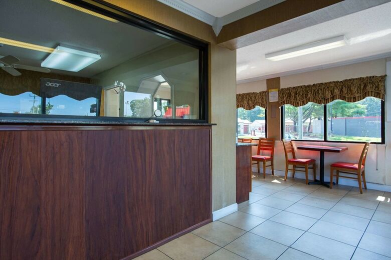 Motel Days Inn By Wyndham Chesapeake