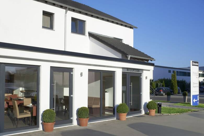 Hotel New In - Ingolstadt - Gaimersheim