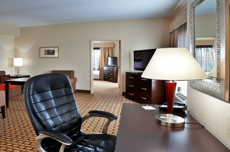 Holiday Inn Express Hotel & Suites Ocoee East