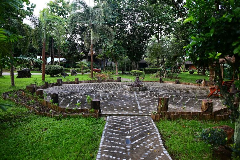 Hotel Wattana Village Resort