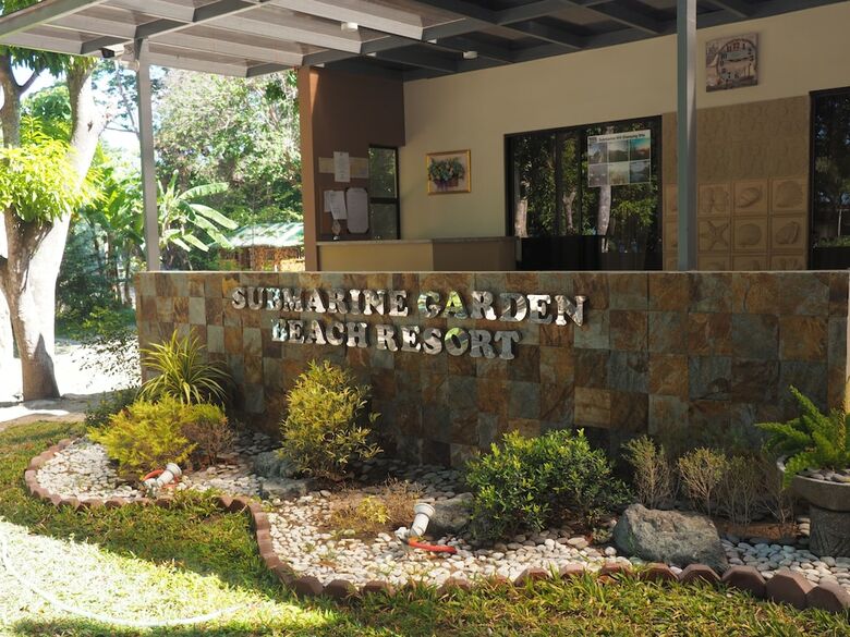 Hotel Submarine Garden Beach Resort