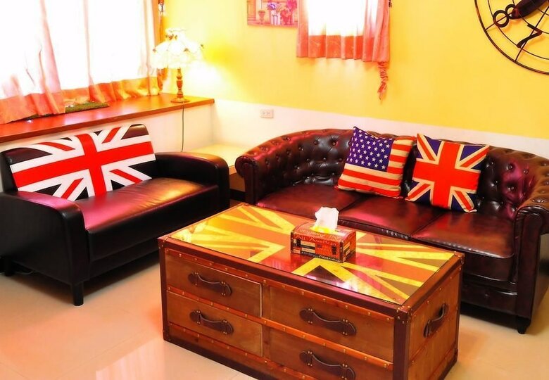 Bed & Breakfast Happy Orange Homestay