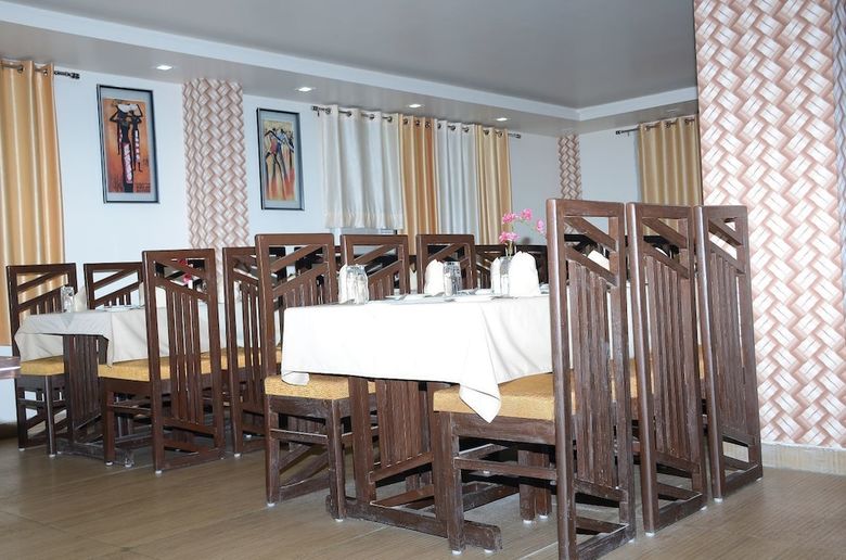 Hotel Vaishnavi Clarks Inn Buxar