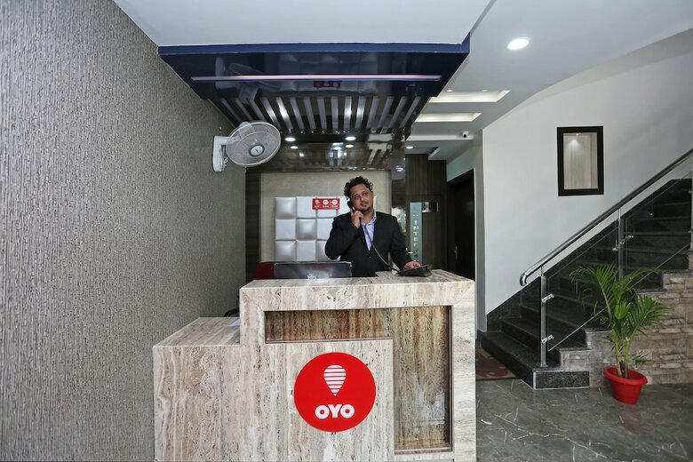 Oyo 6709 Hotel L N International