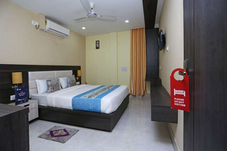 Oyo 6709 Hotel L N International