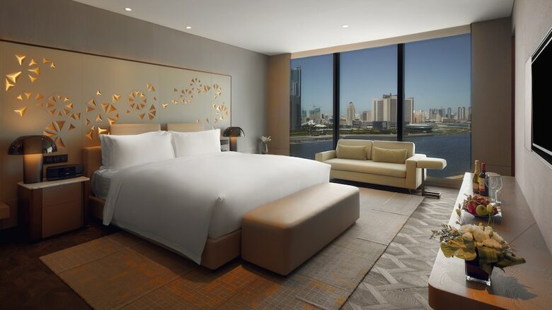 Intercontinental Tianjin Yujiapu Hotel & Residences