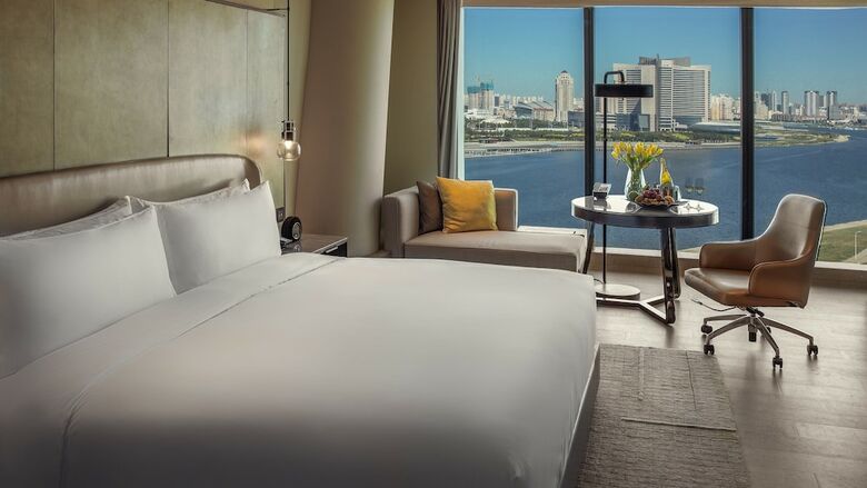 Intercontinental Tianjin Yujiapu Hotel & Residences