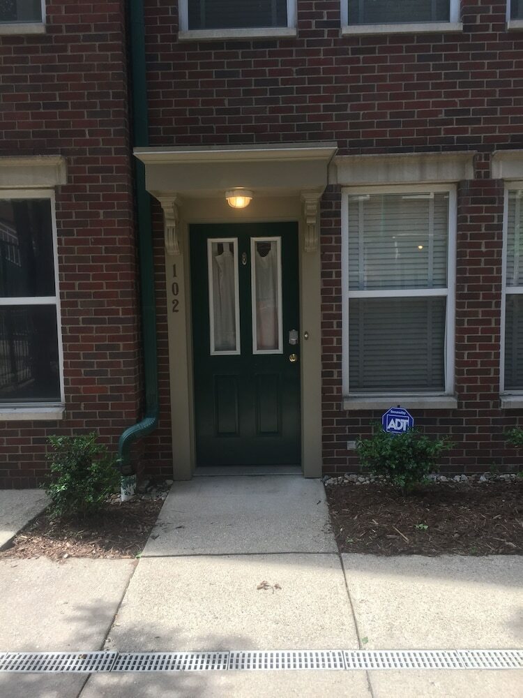 Apartamentos Lux Townhouse Walk To All