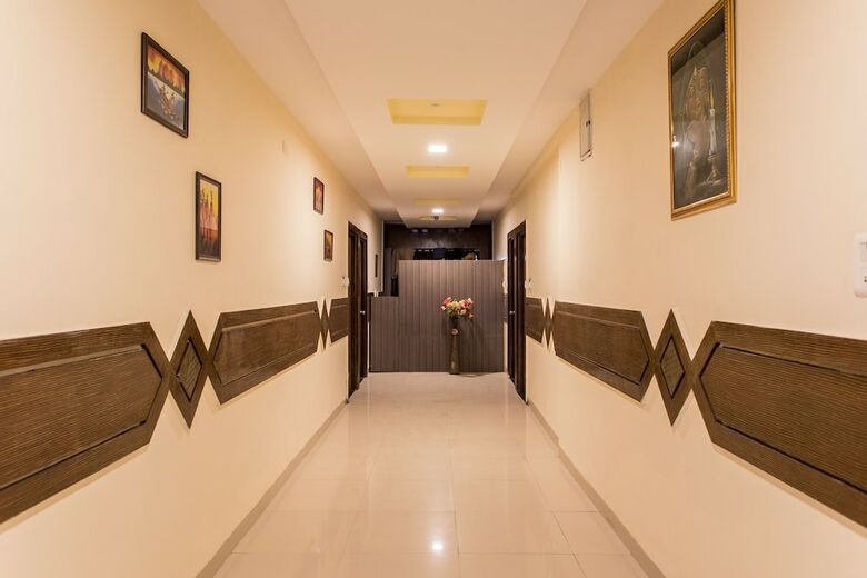 Hotel Oyo 6320 Shri Balaji Avenue
