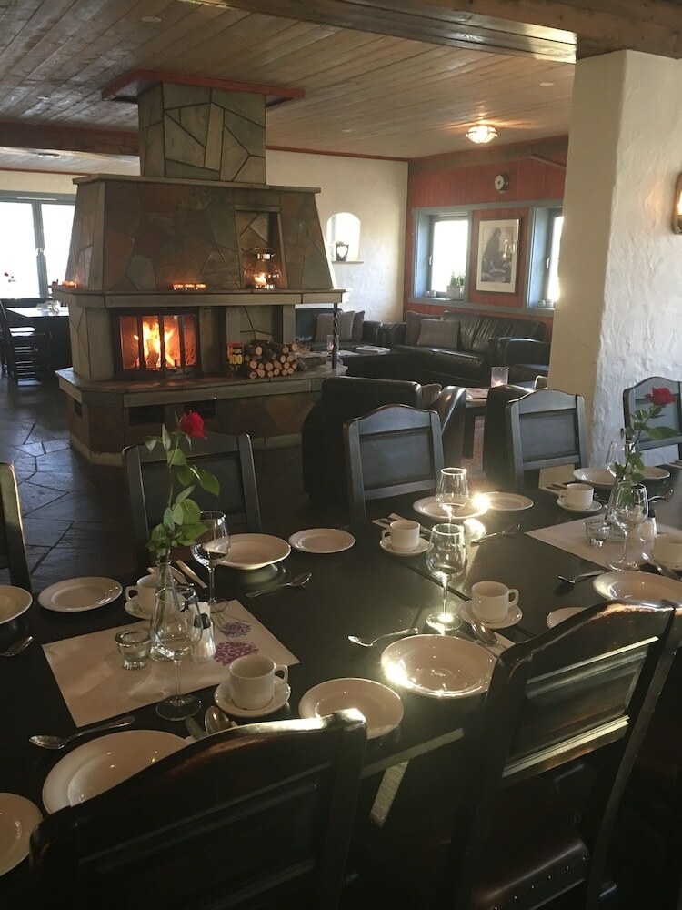 Hustadvika Gjestehus - By Classic Norway Hotels