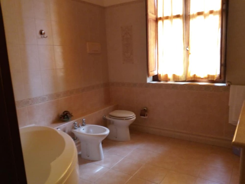 Hotel Tavernola Locanda Di Campagna