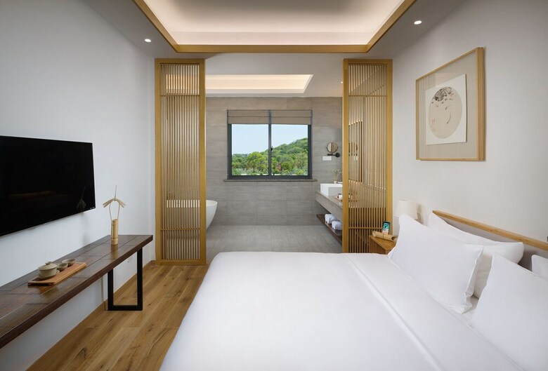 Hotel Bloom Over The Sea By Jinspecial