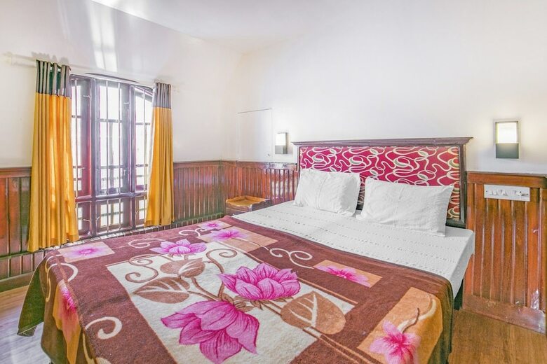 Guesthouser 3 Bhk Houseboat 147b