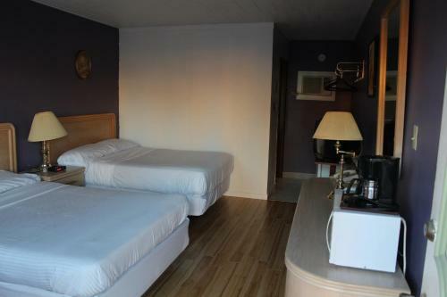 Motel Ritz Inn Niagara & Wedding Chapel