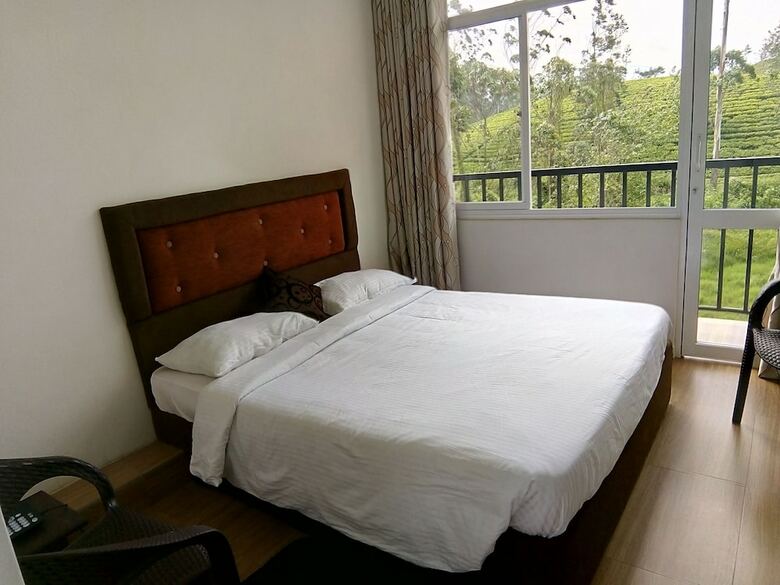 Hill Cool Hotel & Restaurant