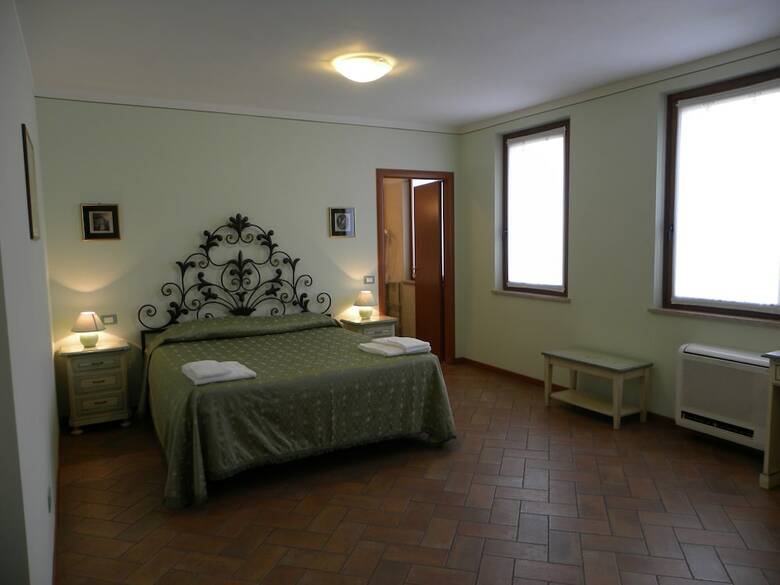 Agroturismo Agriturismo Bb Mambrotta
