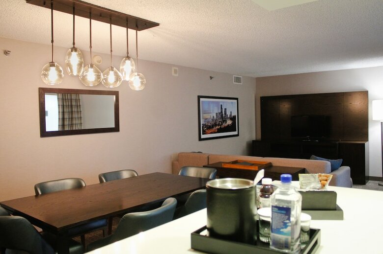 Hotel Embassy Suites By Hilton Seattle North Lynnwood