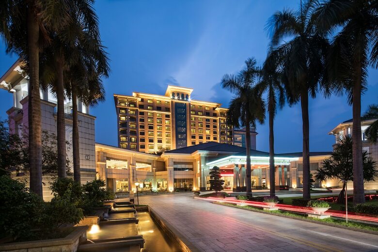 Grand View Hotel