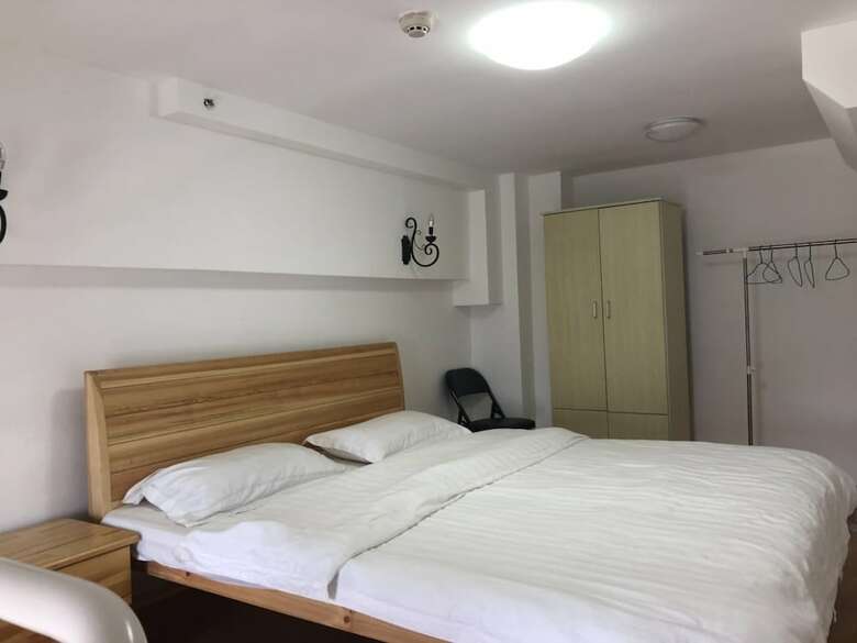 Yunzu Aparthotel (Huanlegu Branch)