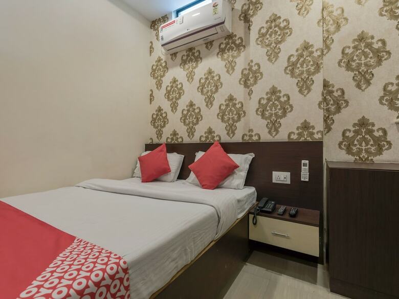 Apartamentos Oyo 13114 Svs Luxury Rooms
