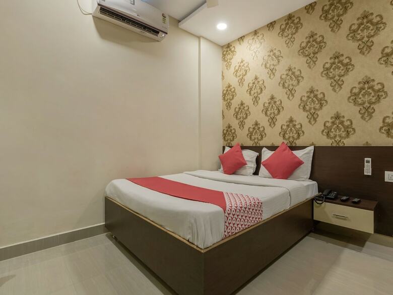 Apartamentos Oyo 13114 Svs Luxury Rooms