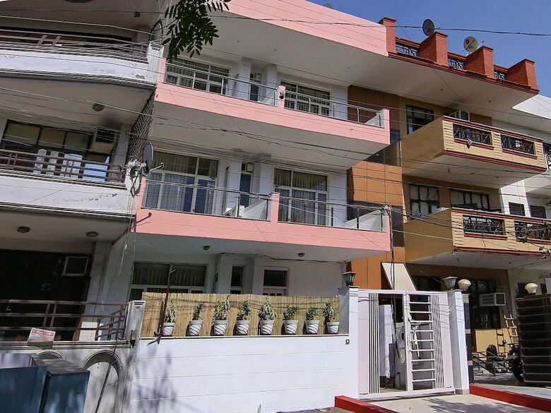 Hotel Oyo 13051 Shanti Villa