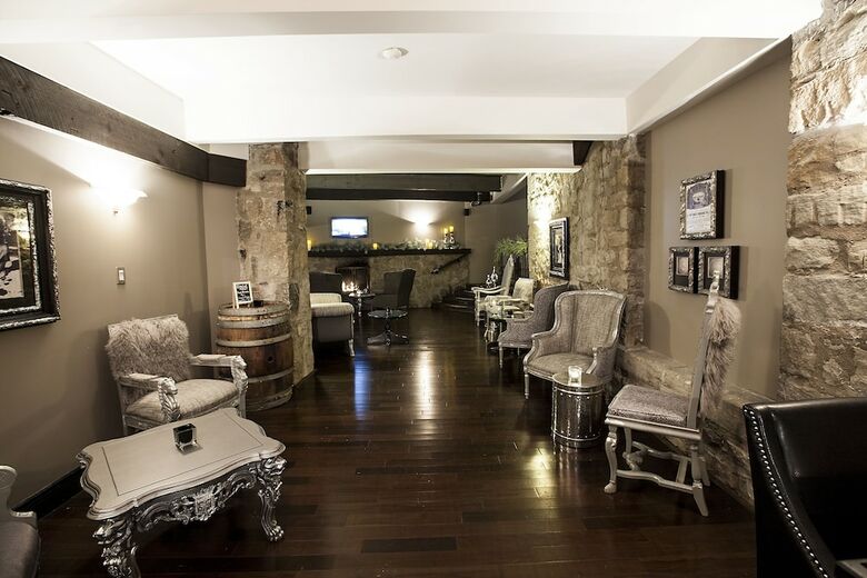 Old Stone Inn Boutique Hotel