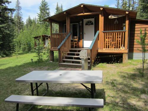 Seawood Bed & Breakfast & Cabins