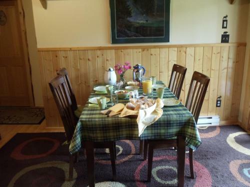 Seawood Bed & Breakfast & Cabins