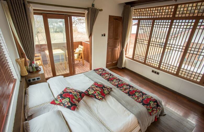 Posada Yunzhong Baisha Lijiang Inn